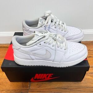 Nike Air Jordan 1 Low OG GS in White and Gray size 8W/ 6.5GS